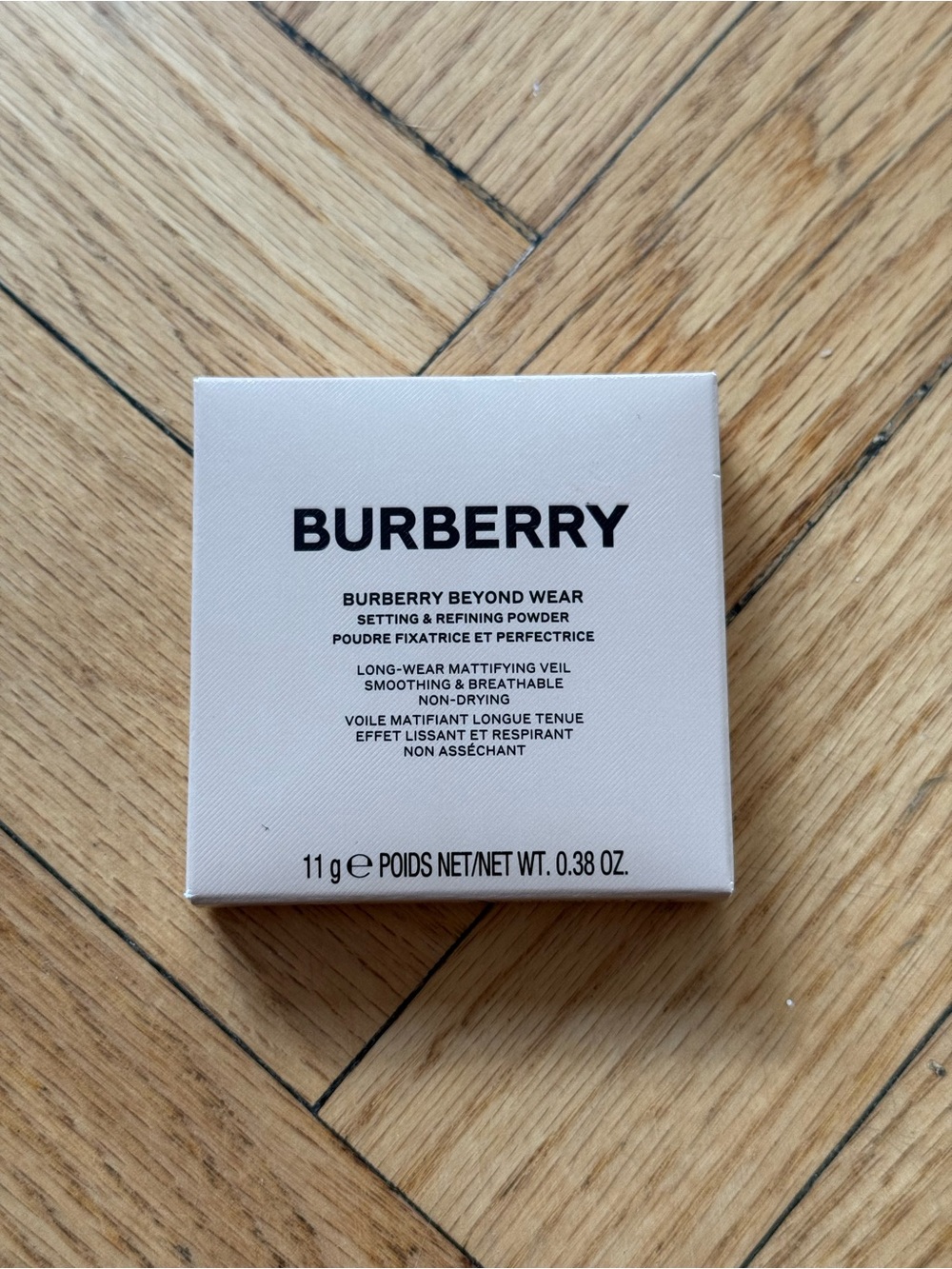 Burberry Setting & Refining Powder - Picture 2 of 4
